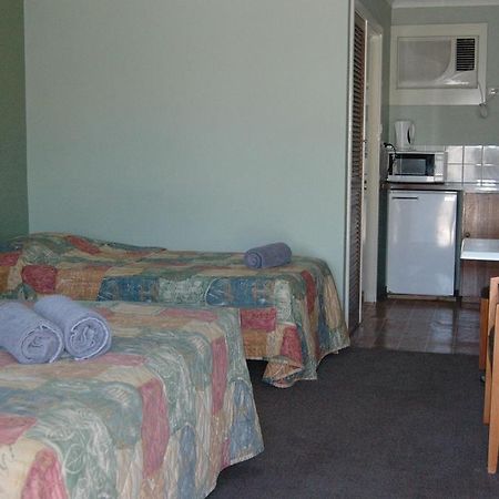 Collie Motel מראה חיצוני תמונה