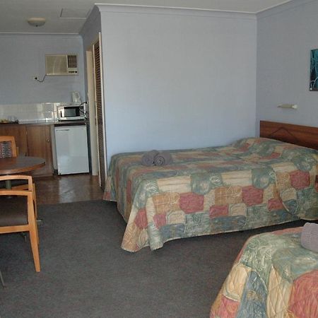 Collie Motel מראה חיצוני תמונה