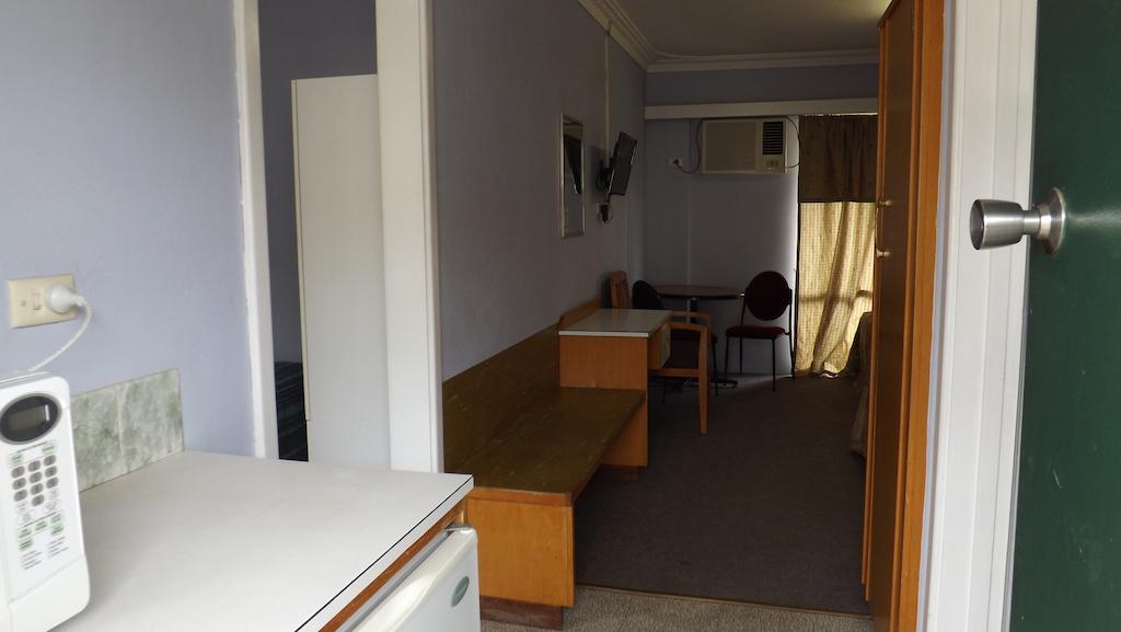 Collie Motel מראה חיצוני תמונה